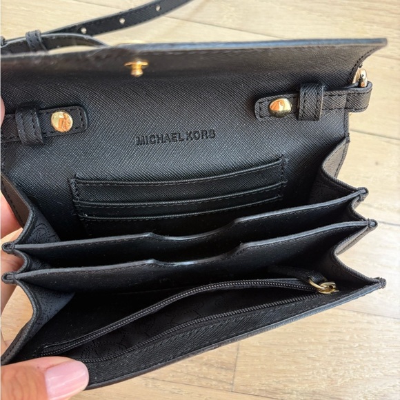 Michael Kors Black Crossbody Bag with Gold Chain - Picture 3 of 3